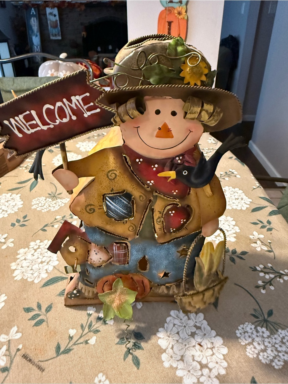 Fall Scarecrow Figurine Welcome Sign